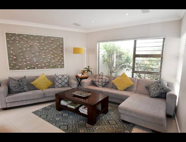 3 BEDROOM HOUSE FOR SALE IN SANDOWN